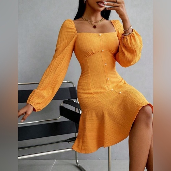 ✨Vibrant Marigold Pleated Dress with Button Front and Bishop Sleeves SZ Small💕✨ - Picture 3 of 5